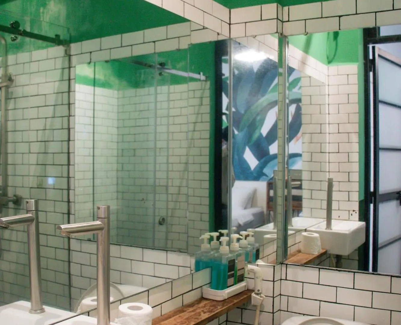 Hotel Luffy Houses Ho Chi Minh City